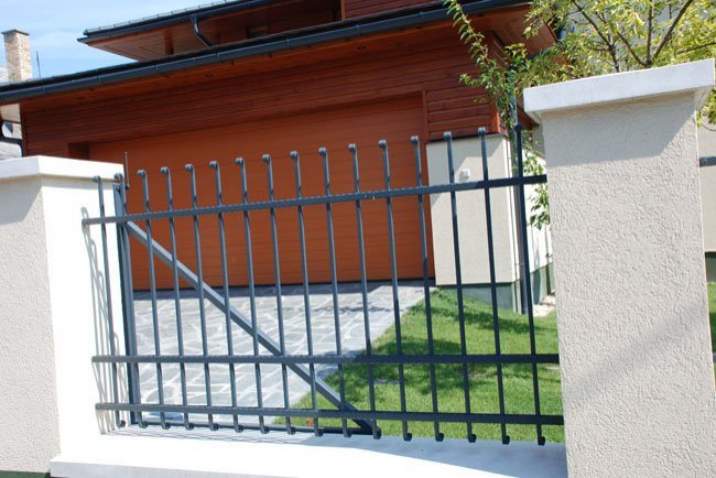 PANOURI GARDURI METALICE